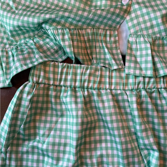 Green Gingham Ruffle Set - Picture 4 of 4